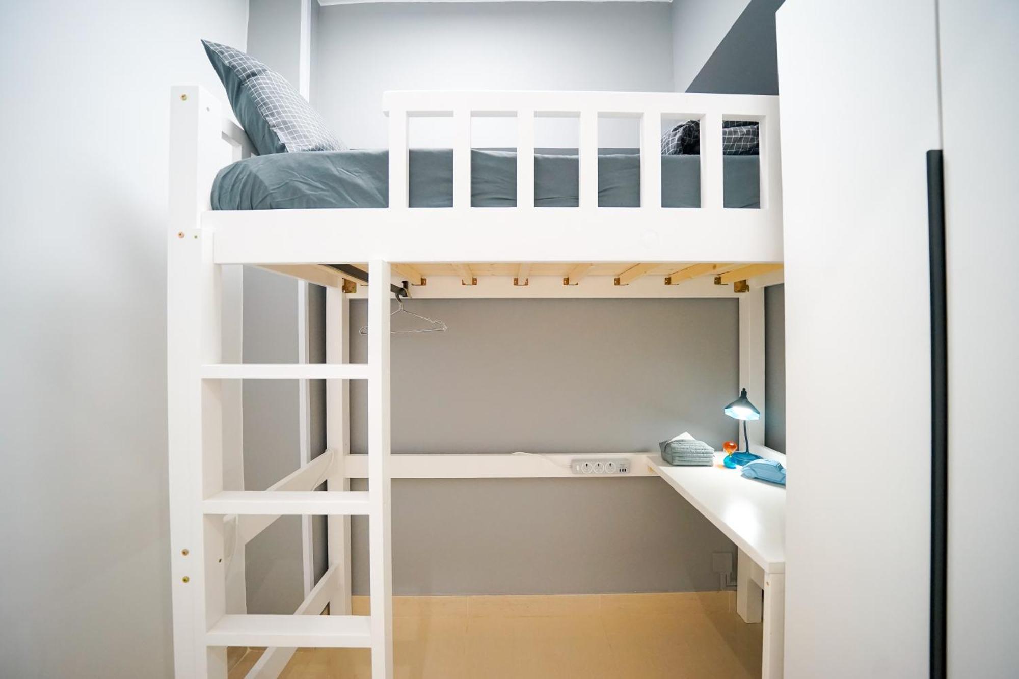 Student Accommodation - 294 Hennessy Road Hongkong Exteriör bild